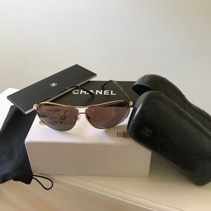 Chanel.... Sunglasses