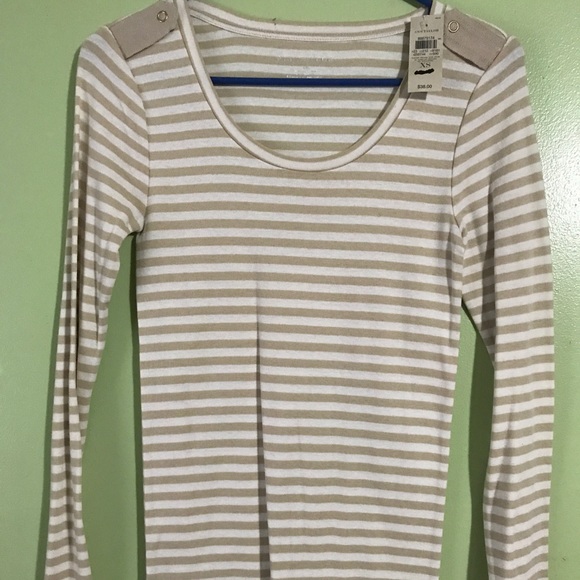 New Ann Taylor beige and white blouse - Picture 1 of 3