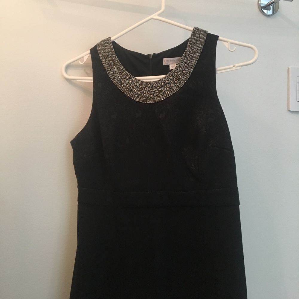 A Pea in the Pod Black A line maternity dress