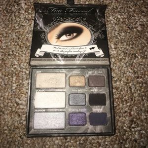 Too Faced smokey eye palette
