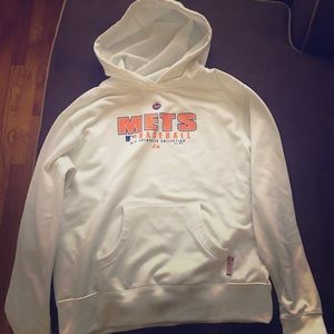 Mets hoodie for women.