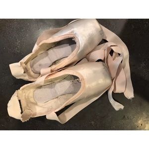 Used Dead Pointe Shoes Suffolk Stellars