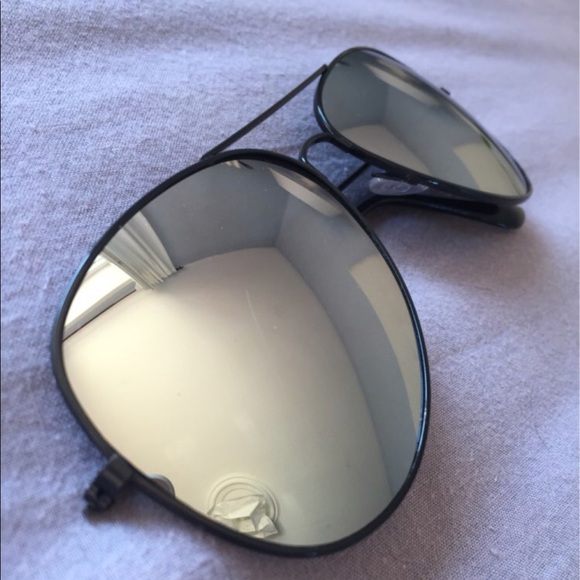 trendy chic black and silver aviator sunglasses - Picture 5 of 6