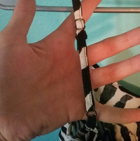 NWT Volcom Zebra Blouse - Picture 5 of 5