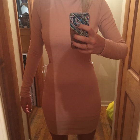 Light pink cutout tight dress - Picture 3 of 5
