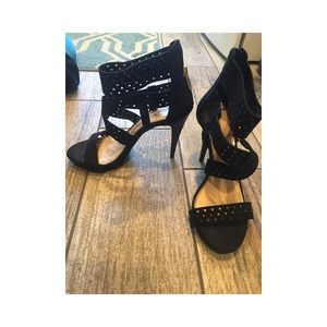 Jessica Simpson black heels size 8