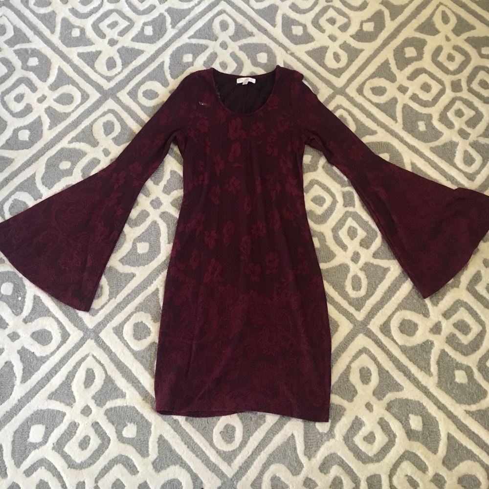 Burgundy bell sleeve mini dress