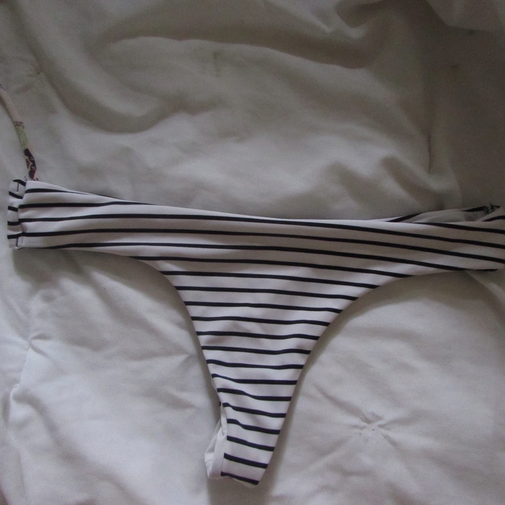 VS Thong BIKINI BOTTOM
