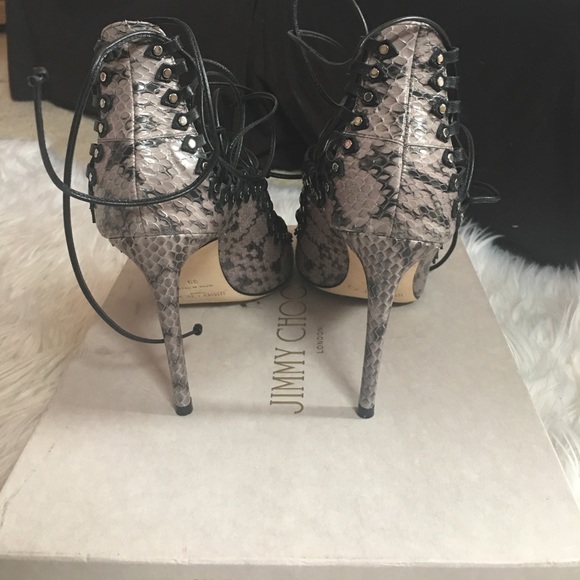 Jimmy Choo strap heels - Picture 4 of 7