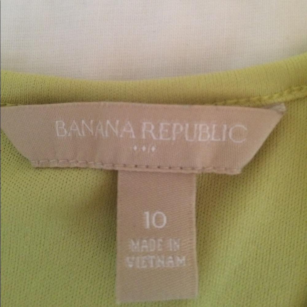 Cute top! - Picture 2 of 3