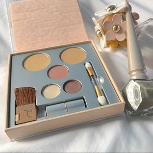 Jane Iredale Pure &a Simple Makeup Kit ⚜️