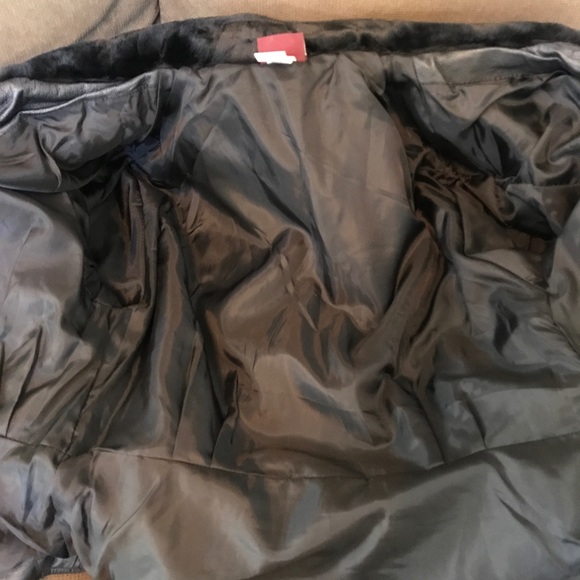 Women's Genuine Leather Jacket - Picture 5 of 7