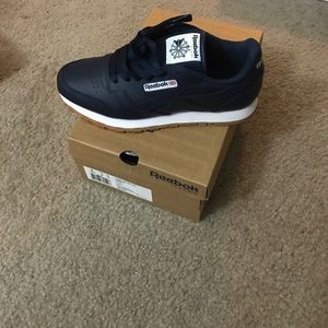 Reebok classic leather gum