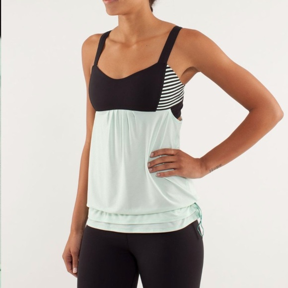lululemon athletica Tops - lululemon Back on Track Tank Mint & Black Sz 2