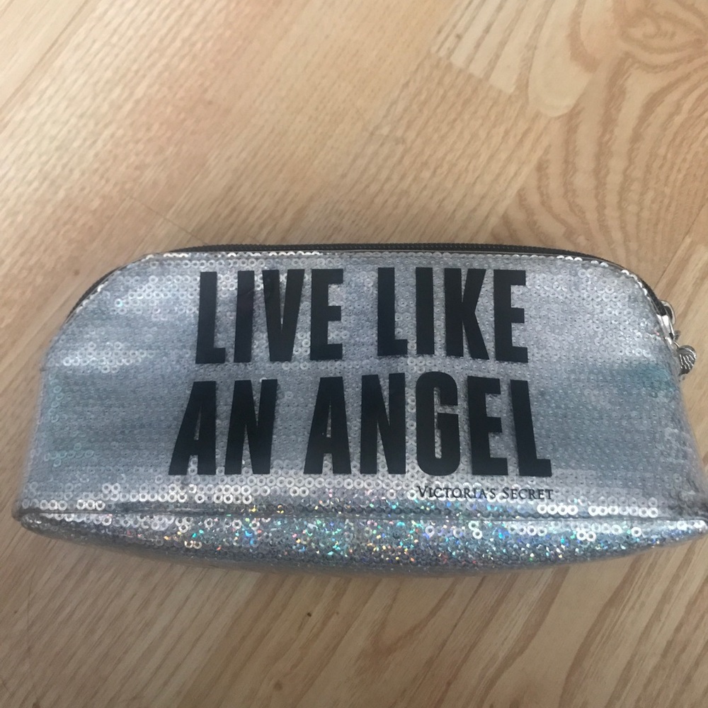 🌸makeup bag🌸 - Picture 2 of 3