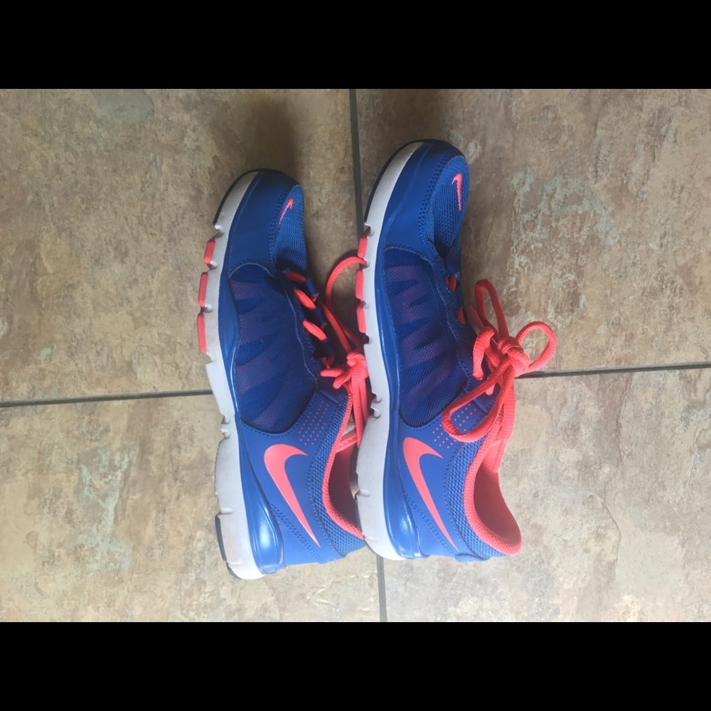 Women's Nike Athletic Running Shoes