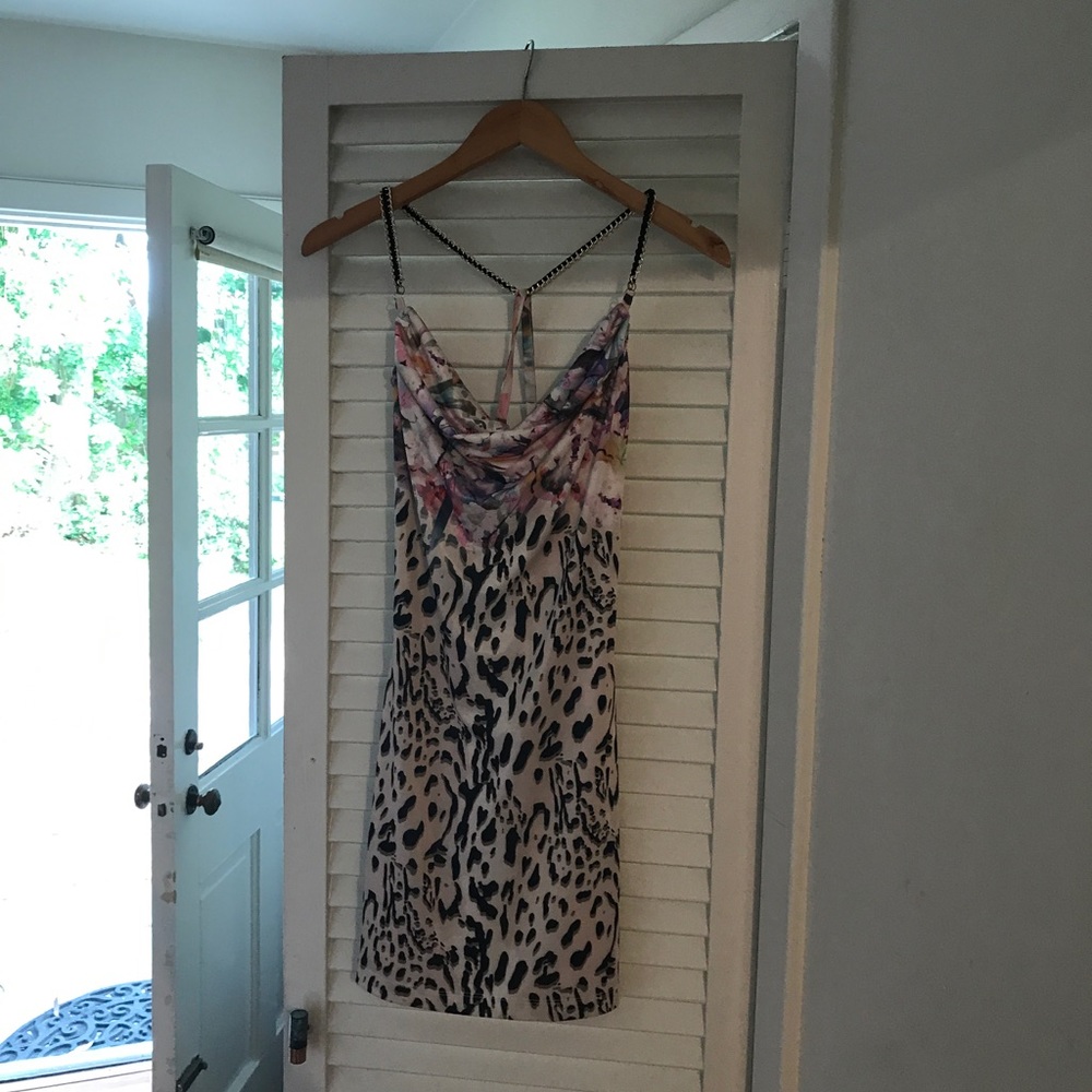 Dress - Picture 7 of 7