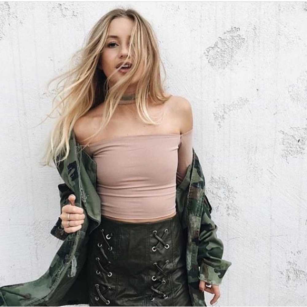 LF blush long sleeve choker crop top
