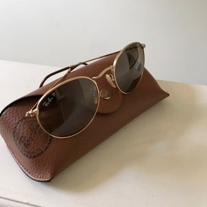 ( Ray Ban ) sunglasses