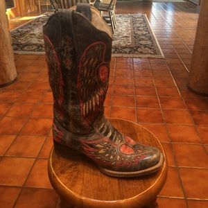 Coral ladies cowgirl boots