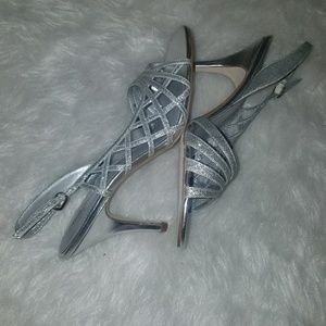 Adriana Papell Boutique Strappy Silver Heels NWOB