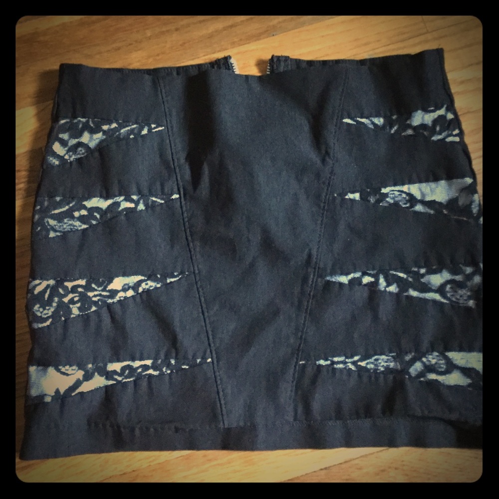 Lacy Black Short Tight Skirt