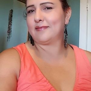 Meet your Posher, Eva