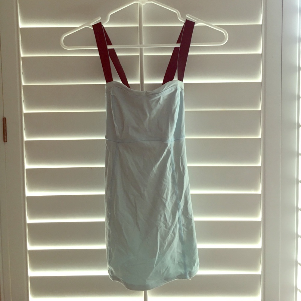 Lulu tank with built in bra XS