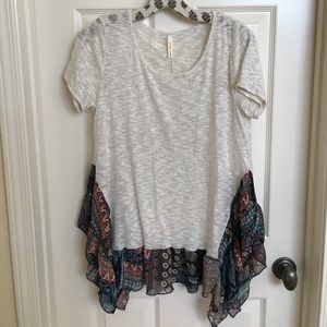 Ruffle hem boutique top size Small