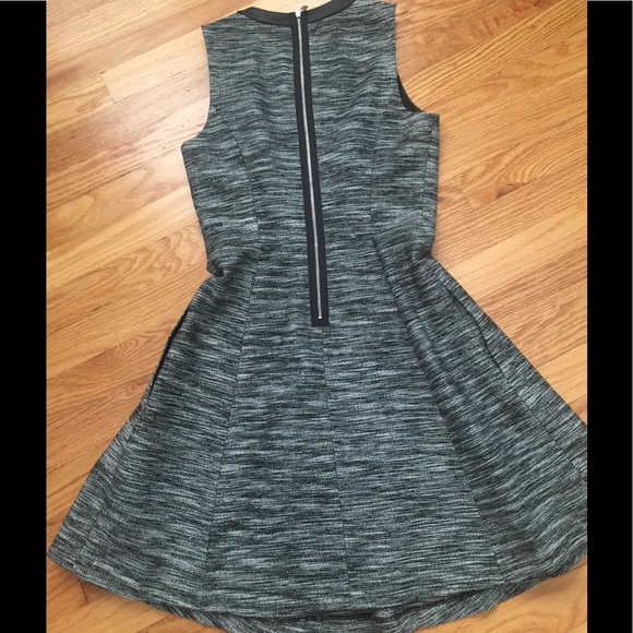 MADEWELL black tweed dress. Leather trimmed collar - Picture 3 of 6
