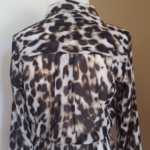 S O L D 💕GUESS BLOUSE💕SIZE S - Picture 3 of 5