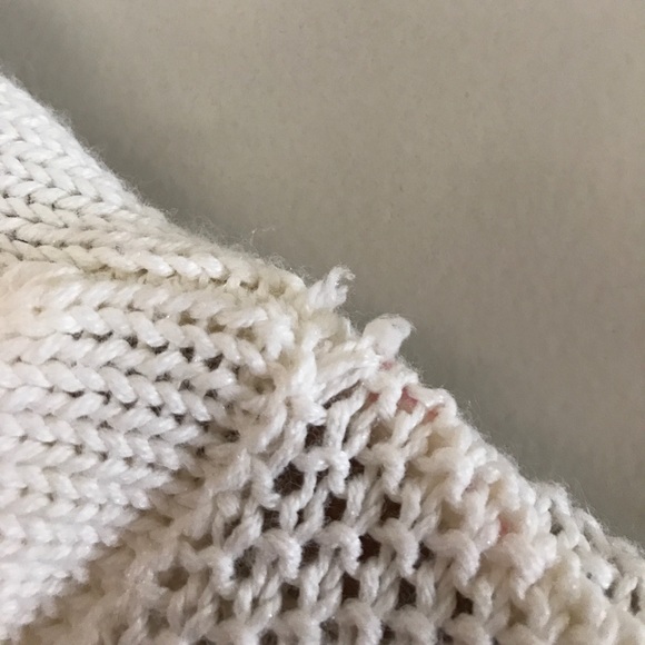 ✨Host Pick!✨ Slouchy White Boho Sweater W/ Fringe - Picture 7 of 8