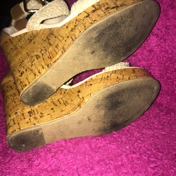 Steve madden wedges Sz 7 - Picture 3 of 4