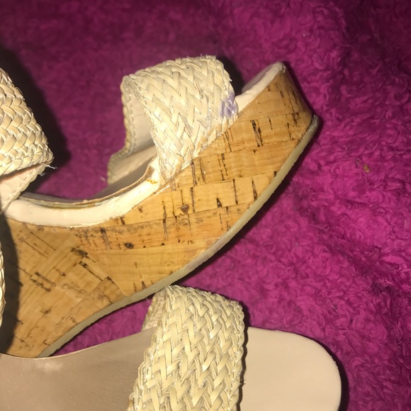 Steve madden wedges Sz 7 - Picture 4 of 4