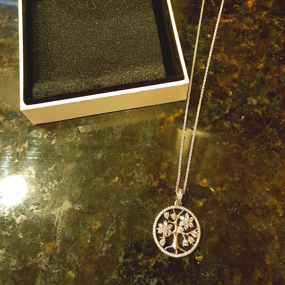 Pandora Tree of Life / Family Tree Necklace