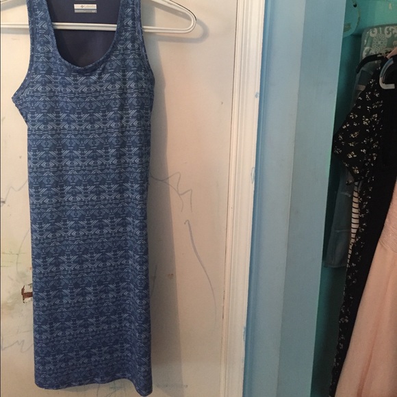 ADORABLE COLUMBIA ADVANCED EVAPORATION DRESS - Picture 2 of 3