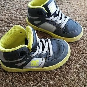 Toddler DC shoes size 7