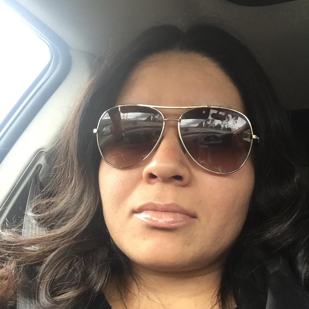 Meet your Posher, Maria