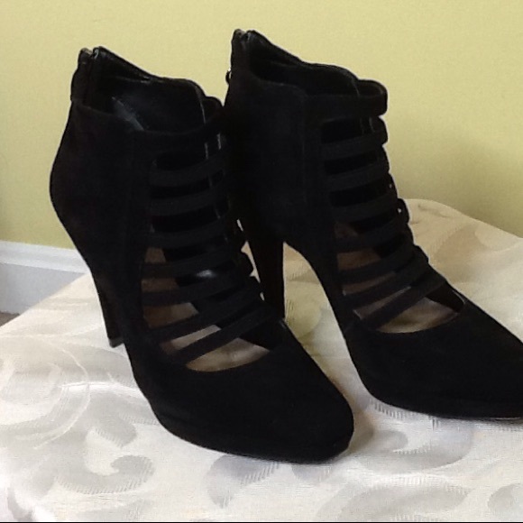 ELIE TAHARI NWT black REAL LEATHER suede  BOOTIES SIZE 8🤑🤑 - Picture 4 of 4