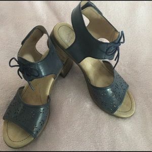Dansko Liz navy blue sandals.