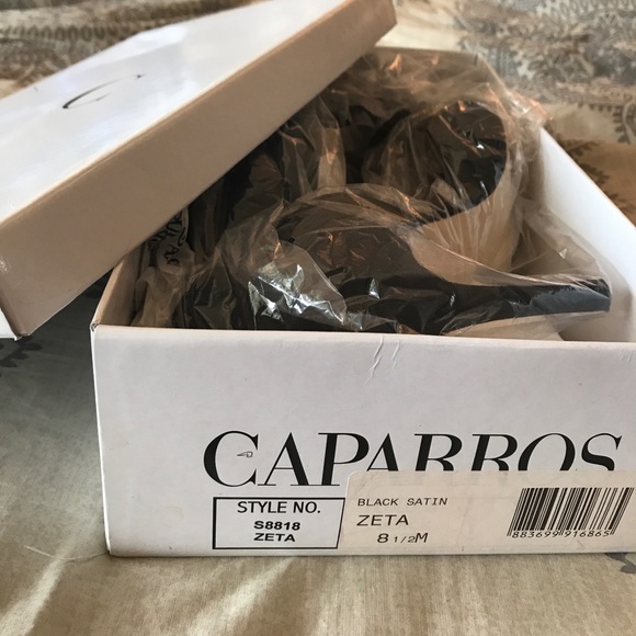 Caparros Black Satin Peep Toe Pumps - Size 8.5 - Picture 6 of 6