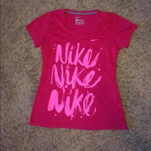 Nike T-shirt