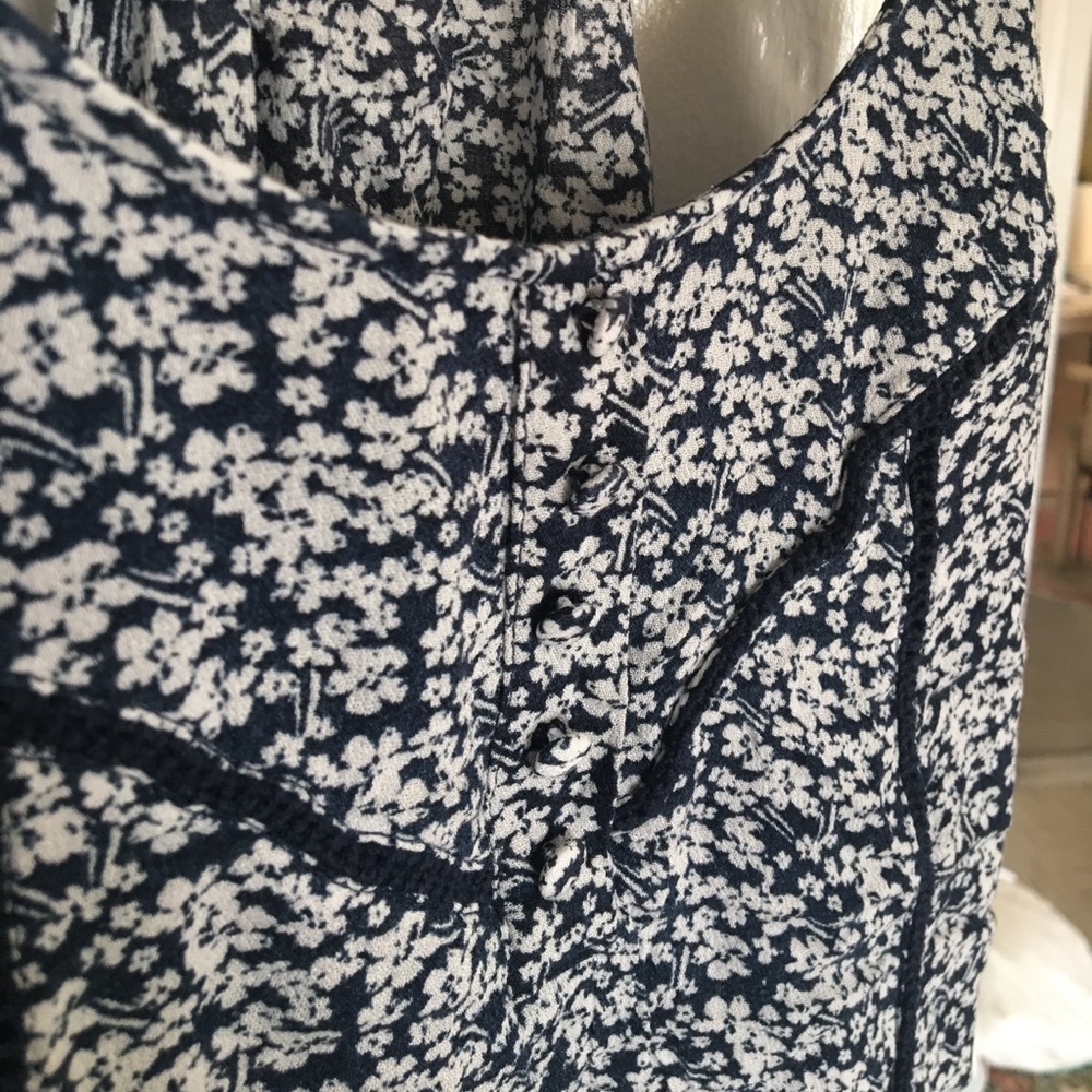 Flower Patterned Racerback Tank - Picture 4 of 4