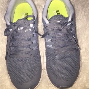 Nike free 5.0 size 7
