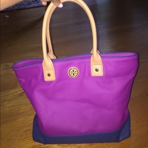 BRAND NEW !!! Authentic Tory burch bag !