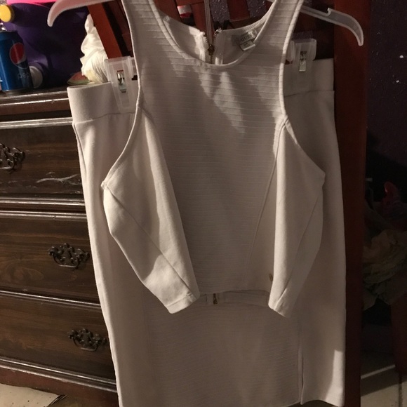 Guess 2Pc - Picture 1 of 1