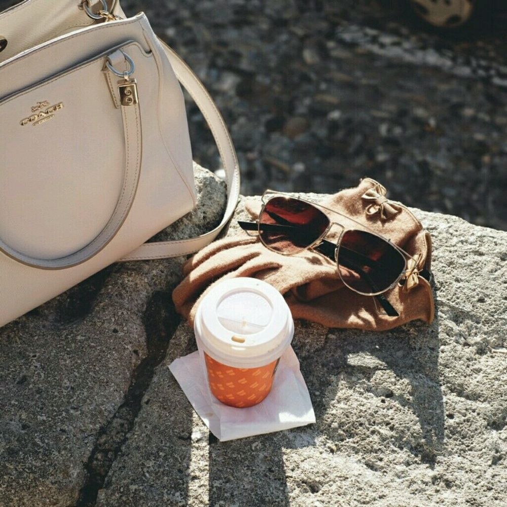 Meet your Posher, Yana