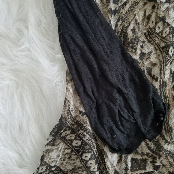 Loop 18 sheer top - Picture 2 of 3