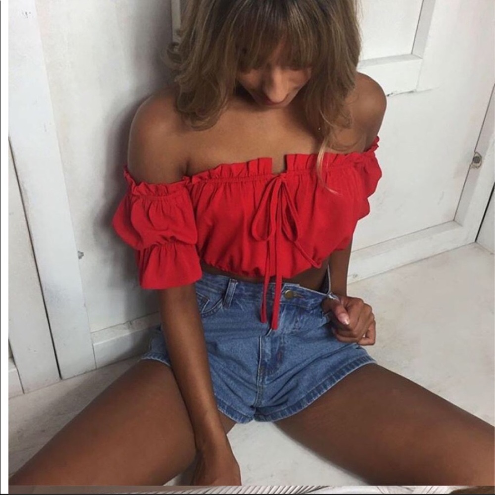 Ruffle top