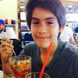 Meet your Posher, Armando